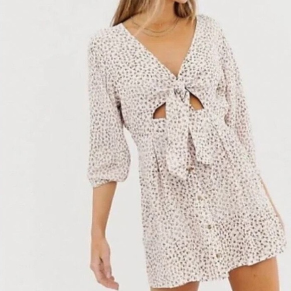 Faithfull The Brand - Trinidad Dress in Pink Rae - 4 - Picture 1 of 12